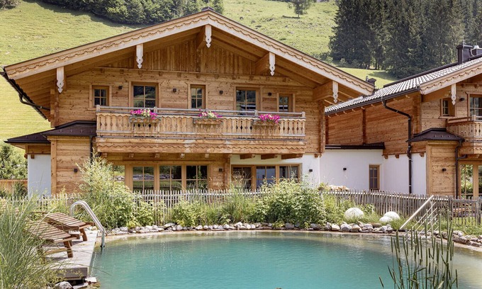 Grossarl Chalet De Esquí | Chalet vacation in the Salzburg mountains with private saunaChalet vacation with dog