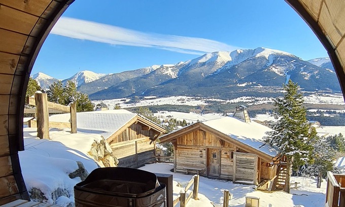 Superbolquere Chalet De Esquí | Chalet Vista - Pyrénées 2000 Bolquère: luxury with a view of the Cambre D'Aze