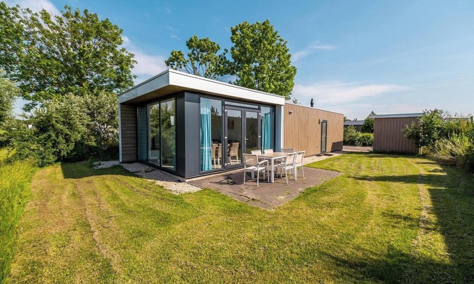 Municipality of Hellevoetsluis Casa | Chalet with 3 bedrooms and terrace