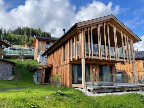 Haus im Ennstal Chalet De Esquí | Chalet with mountain view