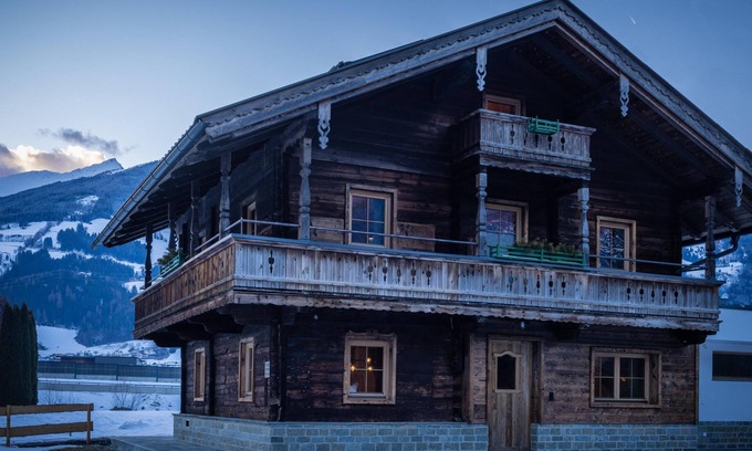 Finsing Casa | Chalet with sauna and hot tub near the skilift