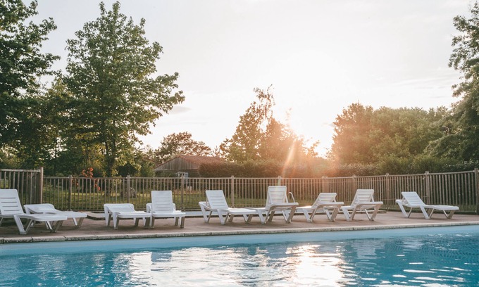 Moncoutant Chalet De Esquí | Chalet con piscina cerca de Puy du Fou en residencia de vacaciones hasta 6 personas