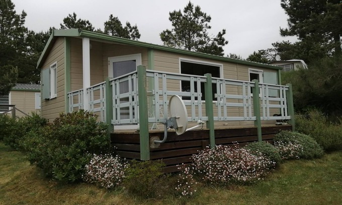Saint-Maurice-en-Cotentin Casa | Chalet with terrace - 4 people - Baubigny 50270 (Camping Bel Sito)