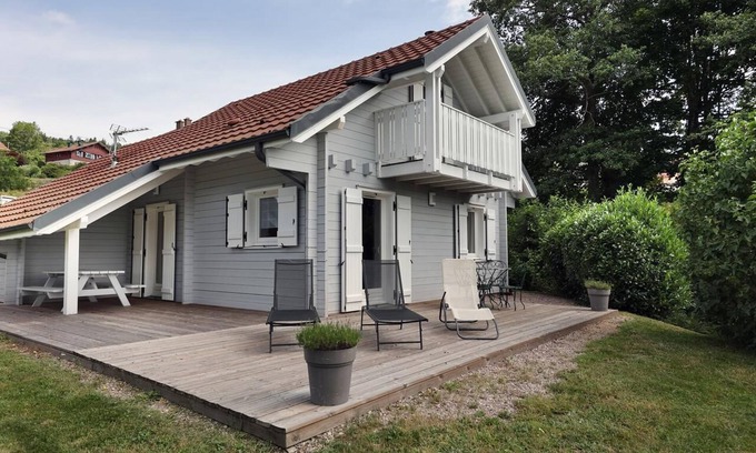 Gerardmer Chalet De Esquí | Chalet con terraza, jardín privado, balcón y vistas al lago