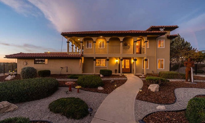 Paso Robles Chalet De Esquí | Chalet-Baño en la habitacion-Premium-Vineyard view-Hacienda de Suenos