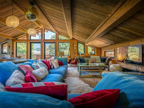 Seez Chalet De Esquí | Chalet Wonderland - OVO Network