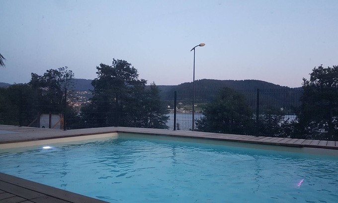 Gerardmer Chalet De Esquí | Nuevo chalet Vosgeneige 550M2 28 pers 2 Piscinas, mini golf, spa, hidromasaje
