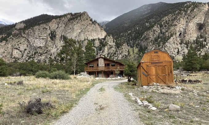 Buena Vista Cabina | Chalk Cliffs Hideaway ~ Gorgeous Views ~ Peaceful Location