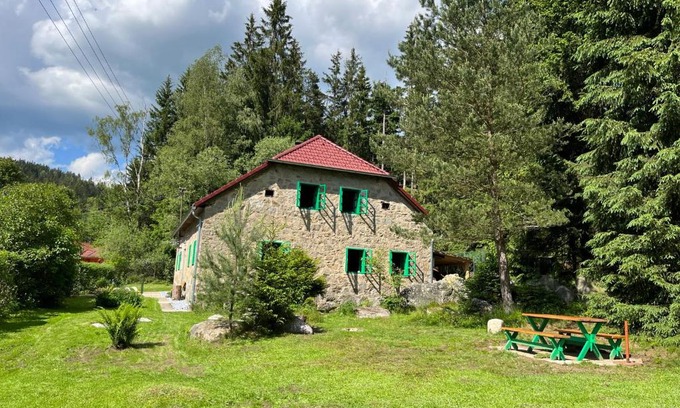 Loucovice Casa | Chalupa pod lipenskou hrází