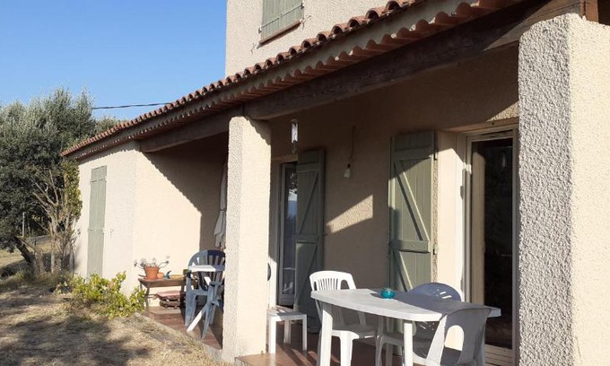 Salernes Casa | Chambre 13m2 avec salle de bains privative, campagne