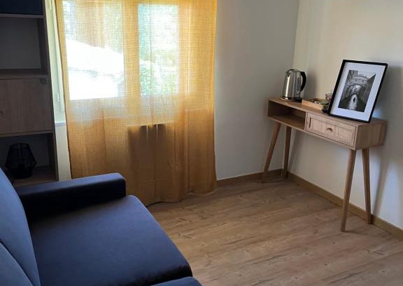 Mussidan Casa | Chambre 7 kitchenette Les gites de la Gare