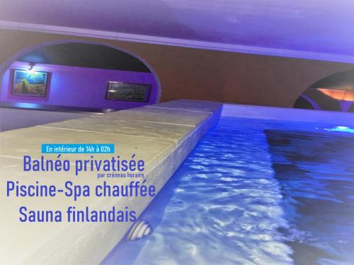 Lescout Cama Y Desayuno | Chambre au Domaine Spa-piscine sauna