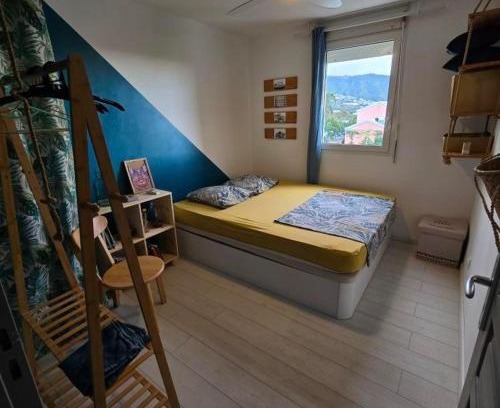 Sainte-Clotilde Centre Casa | Chambre chez l'habitant cosy et moderne, vue sur montagne