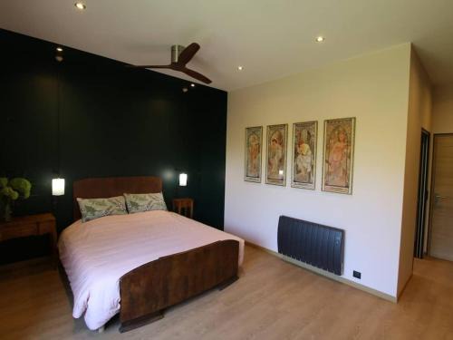 La Ferte-Saint-Aubin Cama Y Desayuno | Chambre d'hôtes style 30s avec petit déj inclus, lit 180 cm, Wifi - FR-1-590-520