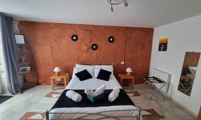Louzignac Apartamento | Chambre D'hôte "La Boutonne"