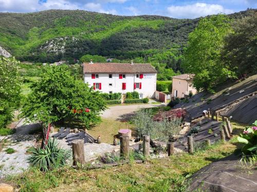 Riols Cama Y Desayuno | Chambre d'hôte Le Clos d'Audio à Riols