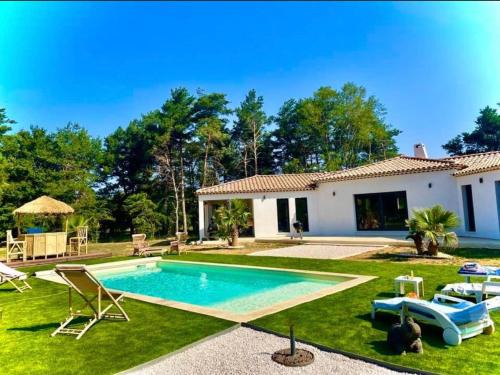 Plan-d'Aups-Sainte-Baume Cama Y Desayuno | Chambre d hôtes LA MANDALA