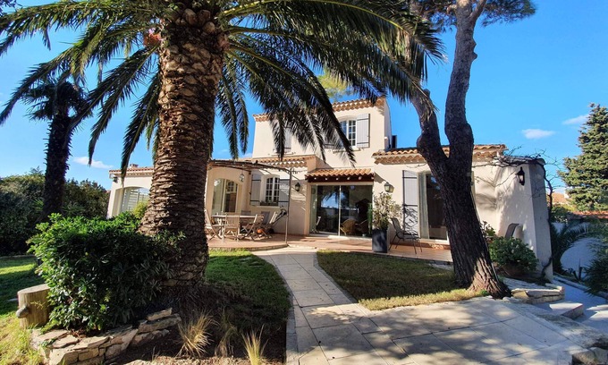 Martigues Cama Y Desayuno | Chambre d'hôtes La Villa Du Petit Port
