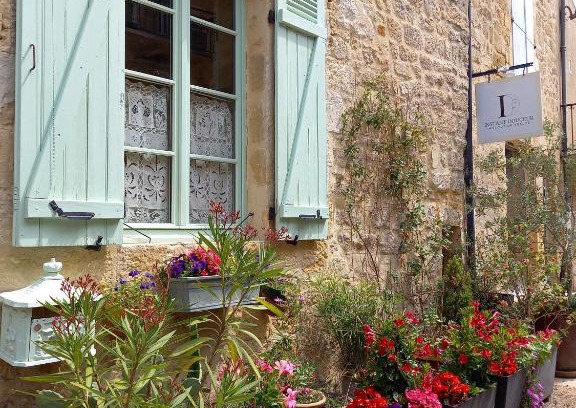 Saint-Cyprien Cama Y Desayuno | chambre d hôtes les remparts