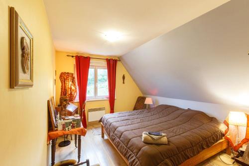Soultz-sous-Forets Casa | Chambre grand lit dressing wi fi