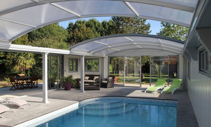 Doue-la-Fontaine Casa | PRES SAUMUR EN ANJOU HABITACIÓN DE HUÉSPEDES PRIVADAS ACCESO JACUZZI PISCINA CLIMATIZADA