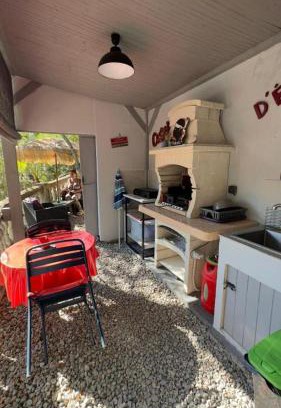 Sartene Casa | CHAMBRE INDEPENDANTE climatisée, cuisine d'été, piscine