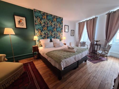 Chateauroux Cama Y Desayuno | Chambre spacieuse avec grand lit et salle d'eau privée, petit-déjeuner inclus - Châteauroux - FR-1-591-601