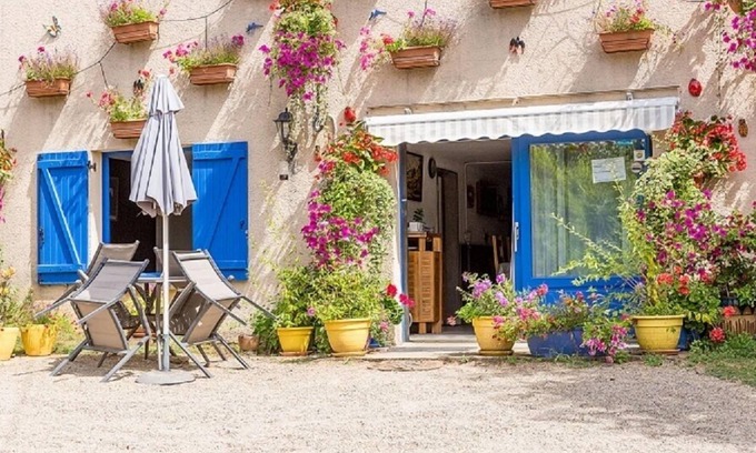 La Souterraine Casa | CHAMBRE D HOTES FLOROMEL