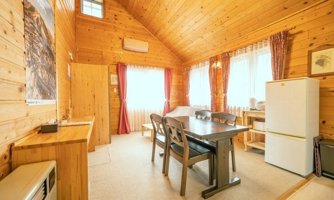 Madarao Mountain Resort Cabaña | Chamonix 5 / Myoko Niigata