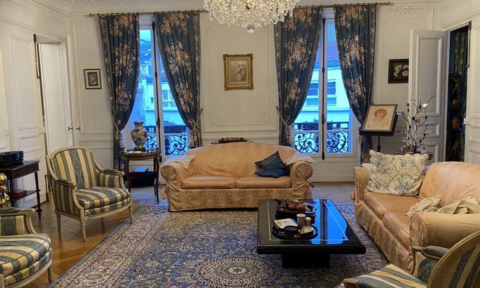 Faubourg-du-Roule Apartamento | Champs Élysées
