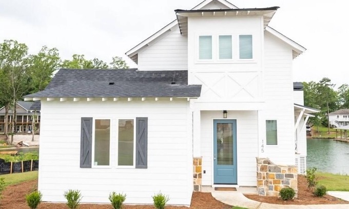 Dadeville Casa | Changes in Latitude | 4 Bed, 3 Bath