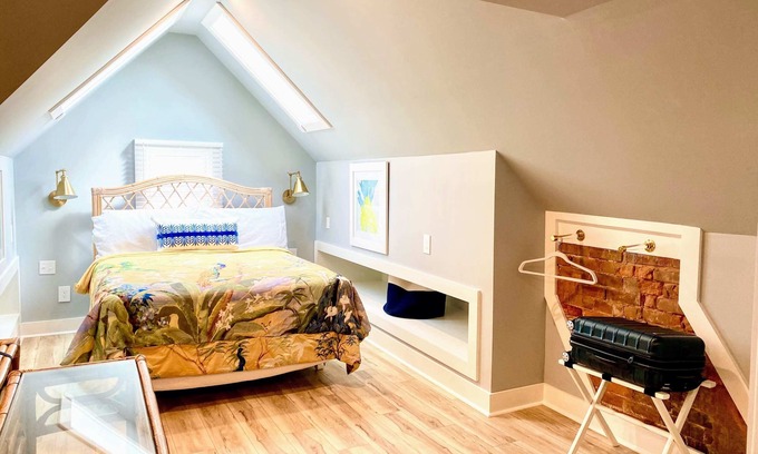 Clayton Apartamento | Channel View Residence at the Dygert House