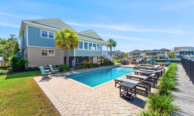 North Myrtle Beach Casa | Channel Your Inner Beach, Channel House in Cherry Grove with Fantastic Views