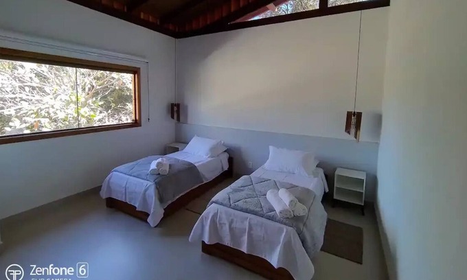 Sao Jorge Apartamento | Chapada dos Veadeiros-tronco do Ipê-suíte Branco - 3 Pessoas