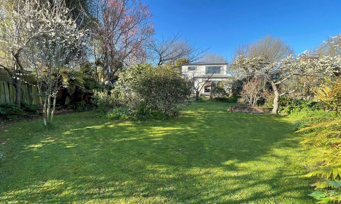 Saint Albans Casa | Character, quiet & new, near CBD: CNZhouse