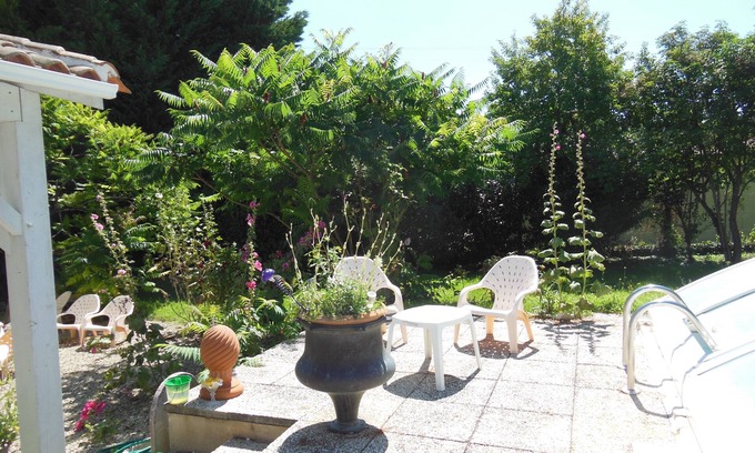 Celles Cama Y Desayuno | Bed and Breakfast en alquiler en las noches o semanas
