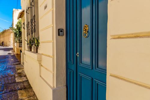 St. Julian's Apartamento | Characterful ground floor townhouse