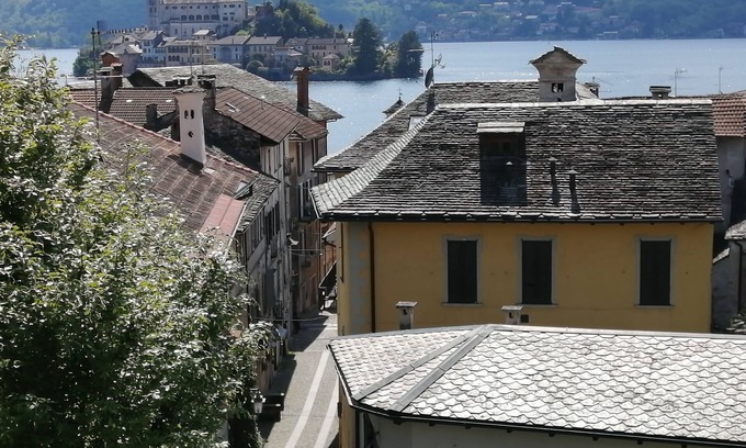 Orta San Giulio Apartamento | Characteristic two-room apartment in the historic center