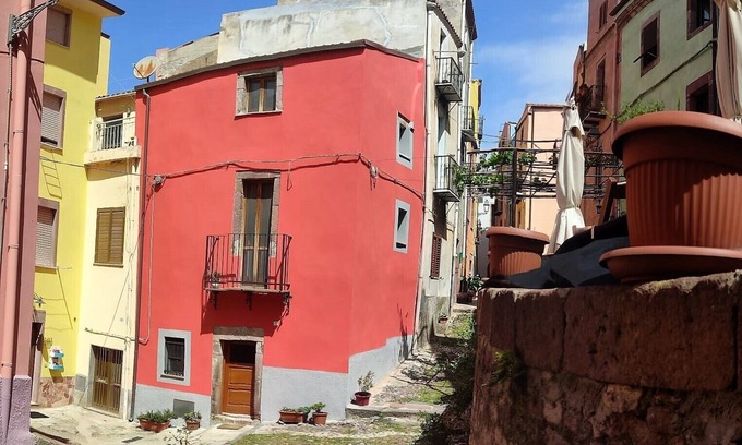 Bosa Historic Centre Casa | Characteristic little house in the historic center at the foot of the Malaspina castle