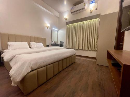 Varanasi Casa | Charan Niwas