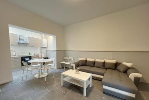 Ransart Casa | Charbex 2 Bruxelles-Charleroi-airport