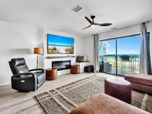 Sunnyside Casa | Charline at Shoreline Villas