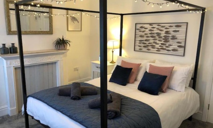 Redcar Casa | Charlotte House