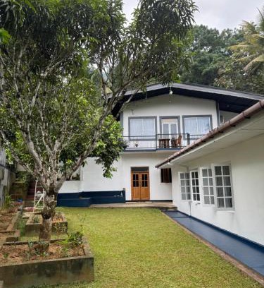 Gampola Cama Y Desayuno | charlotte inn