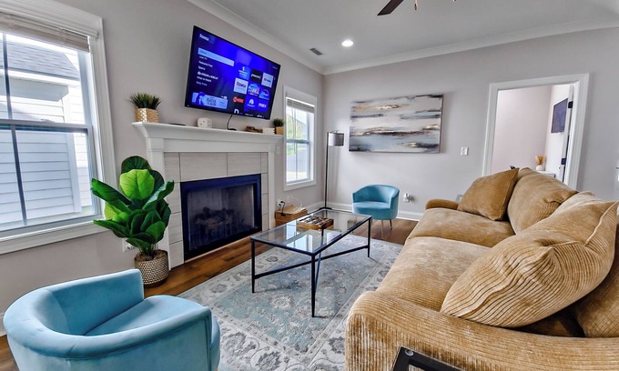 Charlotte Casa | Charlotte Oasis 4BR/2.5BA-Cozy and Charming Home Close To Uptown