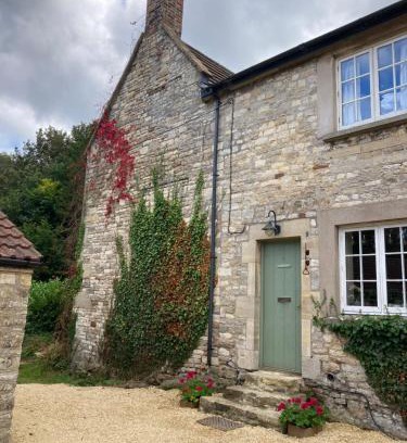 Radstock Casa | Charlton Farm