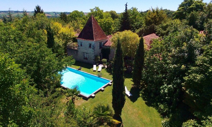 Palluaud Casa | Encanto y la elegancia de la naturaleza. Gran piscina, camas king size