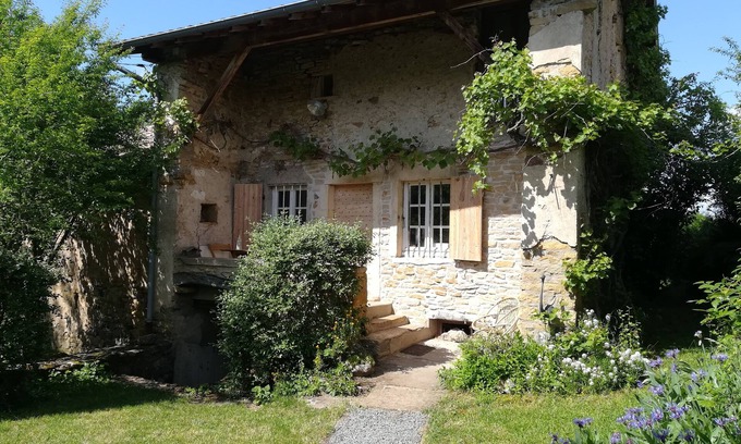 Brandon Casa | Encanto y naturaleza cerca de Cluny y Taizé
