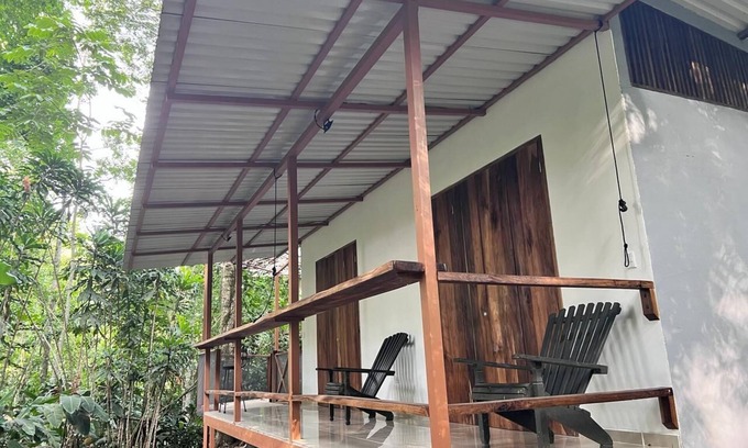 Chiguata Casa | Charming 2 bedroom house with fiber optic in cocles Puerto Viejo de Talamanca