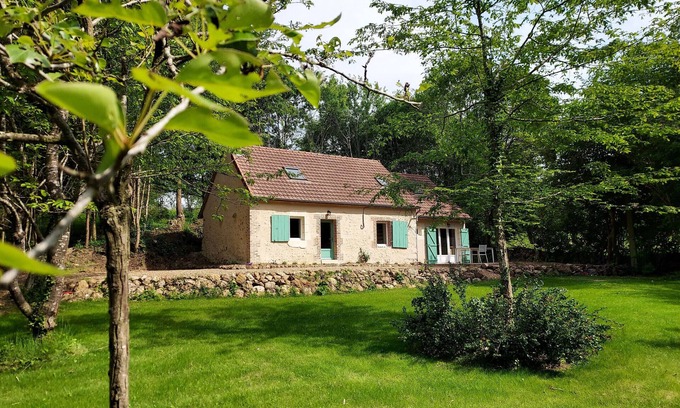 Saint-Georges-de-la-Couee Cabaña | Casa acogedora con jardín, cerca de Le Mans